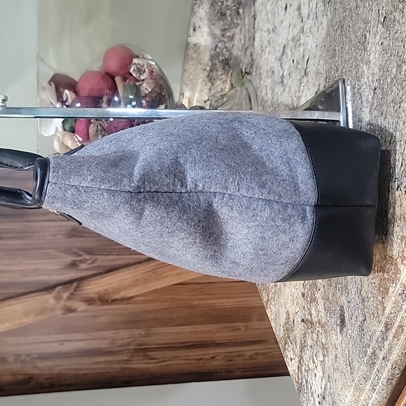 Tory Burch EUC Jaden Dark Gray Wool Flannel & Black Leather Tote Bag - Picture 3 of 7